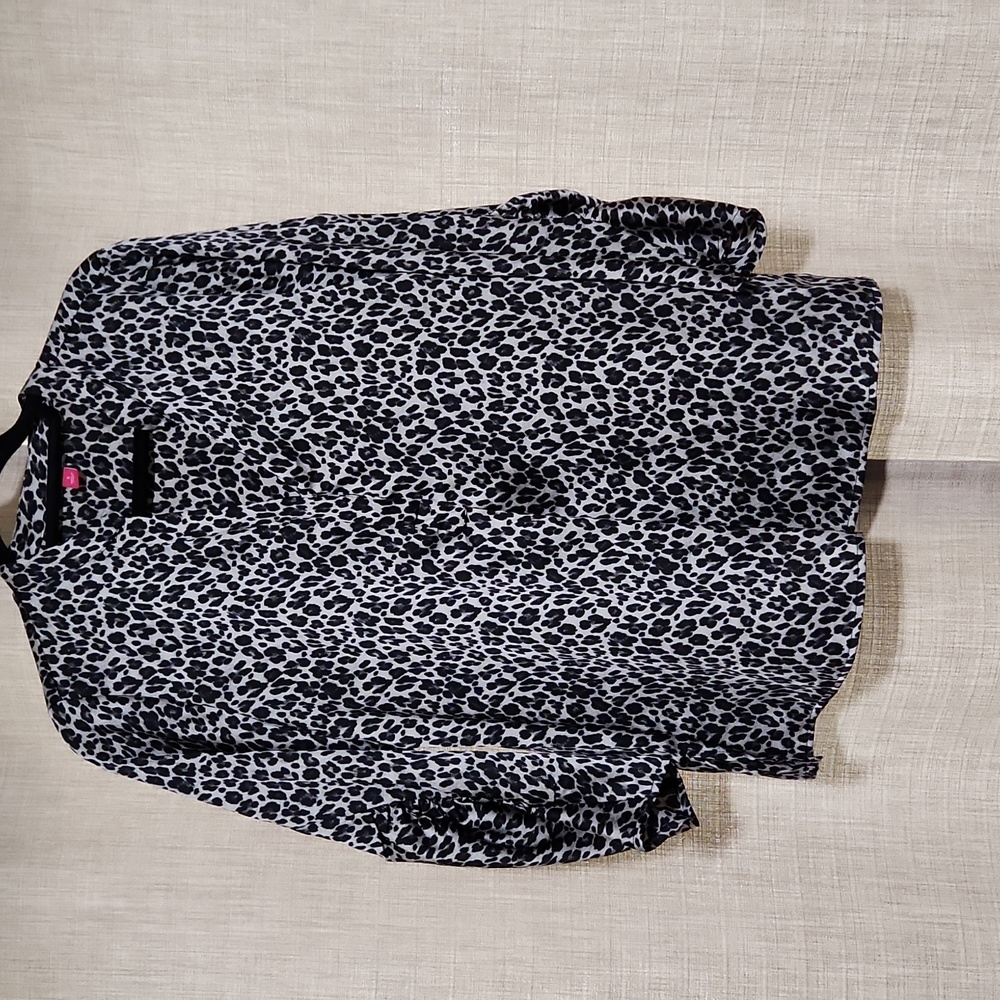Vince camuto bluse size S